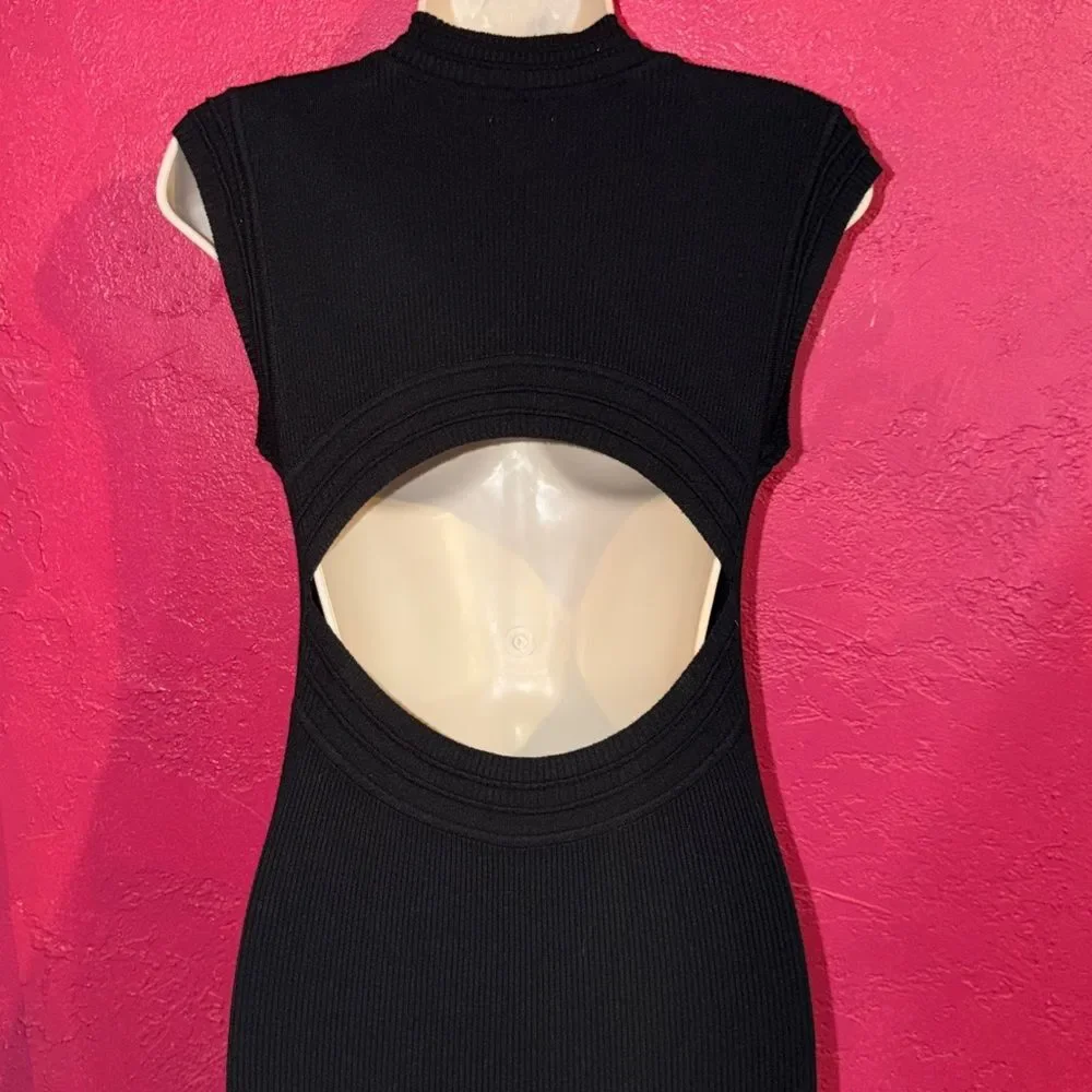 Free People Intimately sexy Black ribbed Deep V-Cut Sleeveless Maxi Dress. Sz S - Picture 5 of 10